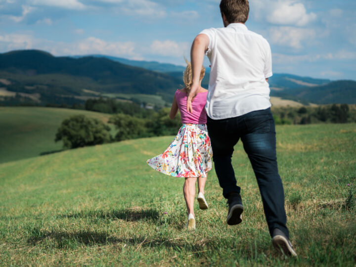 Rande Banska Bystrica luka nahanacka zabava slnecny den priroda vyhlad kopce
