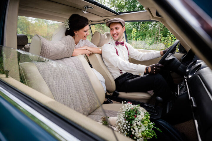 Svadba, auto, veteran, nevesta, zenich, retro